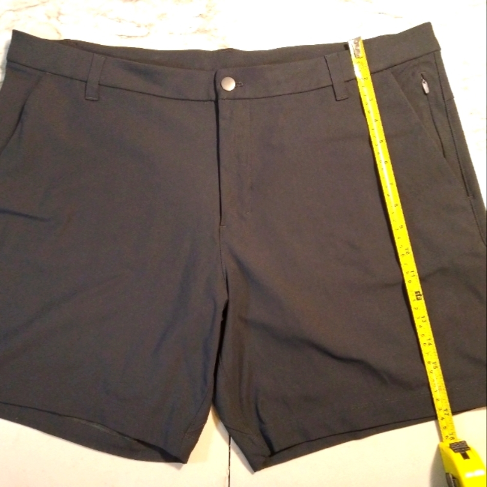 Men lululemon shorts